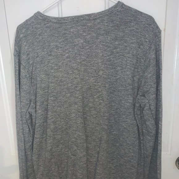 American Eagle Gray Cotton Sz M VNeck Sweater - Picture 2 of 4